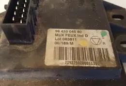 LOT083811 блок управління airbag (srs) Peugeot 607 2000