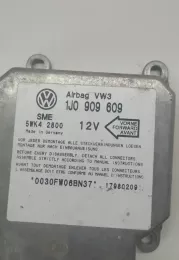 17980209 блок управління airbag (srs) Volkswagen Golf IV 2000