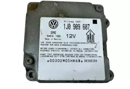 00302MO5HR6 блок управління airbag (srs) Volkswagen PASSAT B5 2000