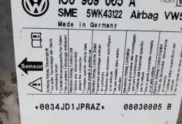 114637 блок управління airbag (srs) Volkswagen Bora 1998