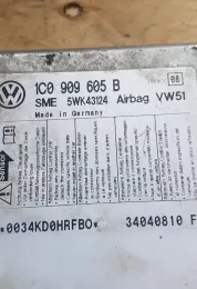 34040810F блок управления AirBag (SRS) Volkswagen Golf IV 2002