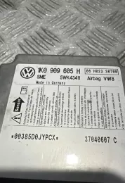 37040607C блок управления AirBag (SRS) Volkswagen Golf V 2005