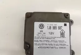 00302M07687C блок управління airbag (srs) Volkswagen PASSAT B5 1998