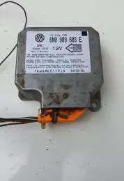 04950106 блок управління airbag (srs) Volkswagen Golf III 1995