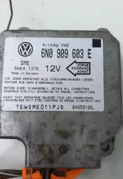 04950106 блок управління airbag (srs) Volkswagen Golf III 1995