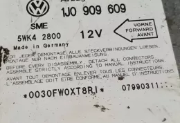 079903111 блок управління airbag (srs) Volkswagen Golf IV 2000