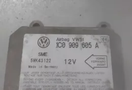 17020406 блок управління airbag (srs) Volkswagen Bora 2002