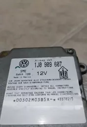 49970215 блок управління airbag (srs) Volkswagen PASSAT B5 2000