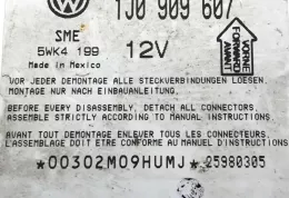 25980305 блок управления AirBag (SRS) Volkswagen PASSAT B5 1999