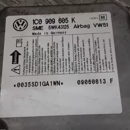 09060813F блок управління airbag (srs) Volkswagen Polo IV 9N3 2006
