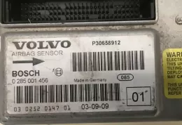 P30658912 блок управления AirBag (SRS) Volvo V70 2004