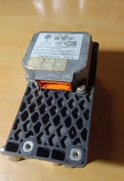 03950106 блок управління airbag (srs) Volkswagen PASSAT B5 1999