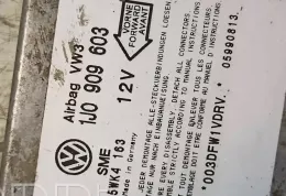 05990813 блок управління airbag (srs) Volkswagen Golf IV 2000
