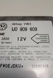 33980306 блок управління airbag (srs) Volkswagen Golf IV 2000