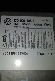 19060306E блок управления AirBag (SRS) Volkswagen Polo IV 9N3 2007