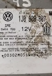 8K0980304 блок управления AirBag (SRS) Audi A8 S8 D2 4D 1997