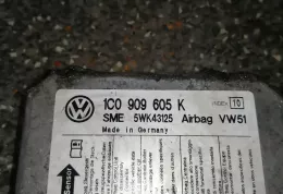 6Q6827505E блок управління airbag (srs) Skoda Roomster (5J) 2007