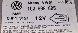 47020610 блок управления AirBag (SRS) Audi 80 90 S2 B4 1993