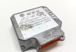 24960405 блок управління airbag (srs) Volkswagen Golf III 1997