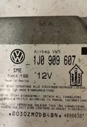 40980307 блок управління airbag (srs) Volkswagen Golf IV 2002