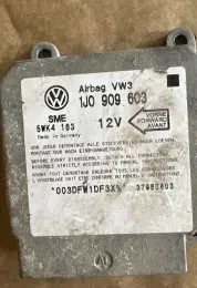 37080803 блок управления AirBag (SRS) Volkswagen Golf IV 2002