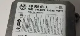 07030810G блок управління airbag (srs) Skoda Fabia Mk1 (6Y) 2005