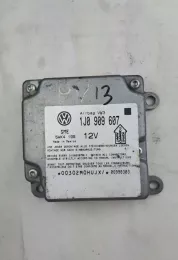 06990303 блок управління airbag (srs) Volkswagen PASSAT B5 1999