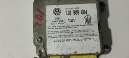 5WK42000 блок управління airbag (srs) Volkswagen PASSAT B5 1999
