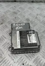 221096104 блок управления AirBag (SRS) Volkswagen Tiguan 2010