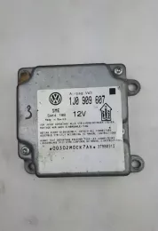 37980312 блок управления AirBag (SRS) Volkswagen PASSAT B5 1999