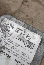 30FW0RZRX блок управління airbag (srs) Volkswagen Golf IV 2002