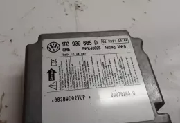 09070205C блок управления AirBag (SRS) Volkswagen Touran I 2007