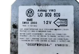 37980315 блок управления AirBag (SRS) Volkswagen Golf IV 2002