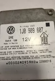23980316 блок управління airbag (srs) Volkswagen PASSAT B5 1999