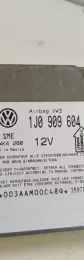 35970202 блок управління airbag (srs) Volkswagen PASSAT B5 1999