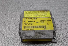 990750438 блок управління airbag (srs) Mitsubishi Carisma 1997