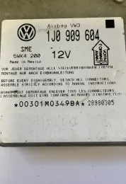 28980305 блок управления AirBag (SRS) Volkswagen PASSAT B5 1999