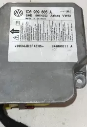 04060811A блок управління airbag (srs) Volkswagen Transporter - Caravelle T5 2006