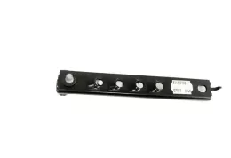 320922100 планка регулювання ременя безпеки Land Rover Range Rover Sport L320 2008