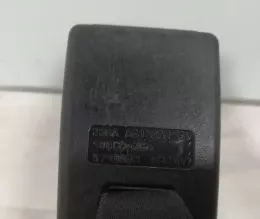 S8GCC пряжка центрального ремня безопасности заднего сиденья Ford Fiesta 2007
