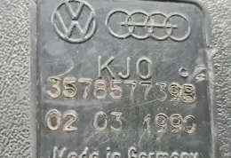 02031990 пряжка центрального ременя безпеки заднього сидіння Volkswagen PASSAT B4 1995