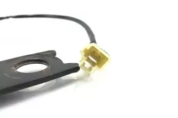 7323005140C0 пряжка переднего ремня безопасности Toyota Avensis T270 2013