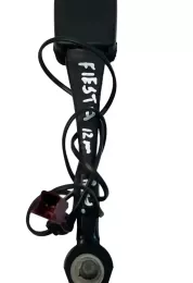 8V51R61208DB пряжка переднего ремня безопасности Ford Fiesta 2011