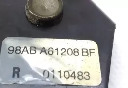 0110483 пряжка переднього ременя безпеки Ford Focus 1998