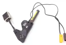 33013423 пряжка переднього ременя безпеки Ford Mondeo Mk III 2001
