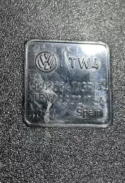 3B0858471G пряжка переднего ремня безопасности Volkswagen PASSAT B5 1998