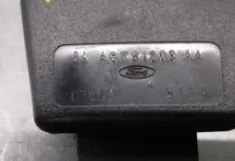 84ABF61209AA пряжка переднього ременя безпеки Ford Orion