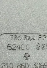 62400399 пряжка переднього ременя безпеки Mercedes-Benz E W210 1997