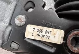 7065847 пряжка переднего ремня безопасности BMW 5 E60 E61 2009