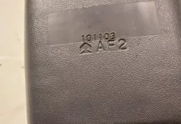 7323005040B0 пряжка переднего ремня безопасности Toyota Avensis T250 2004